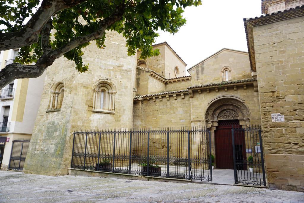 Apartamentos Turisticos Rio Gallego Huesca Exteriér fotografie